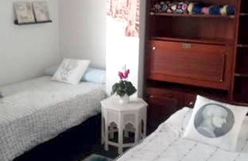 El Ensanche Zona Nuova Apartment | Homerez - Beautiful apartement for 4 ppl. with terrace at Santiago de Compostela