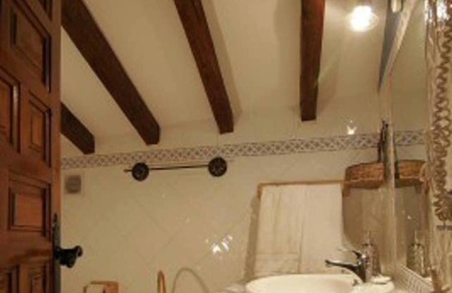Robledillo de Gata House | Homerez - House for 8 ppl. with terrace and balcony at Robledillo de Gata