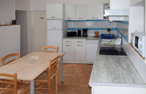 Channay-sur-Lathan House | Homerez - House Channay-sur-Lathan