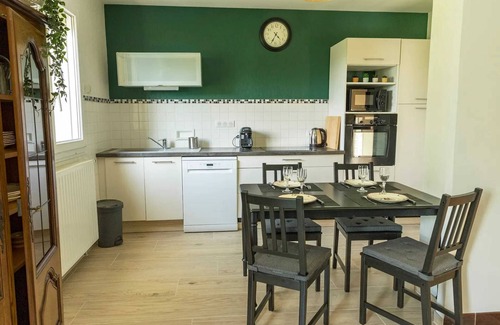 Ouzouer-sur-Trezee House | Homerez - House in Ouzouer-sur-Trézée