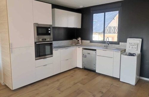 Berneval-le-Grand House | Homerez - House 5 km away from the beach for 8 ppl. with garden at Petit-Caux