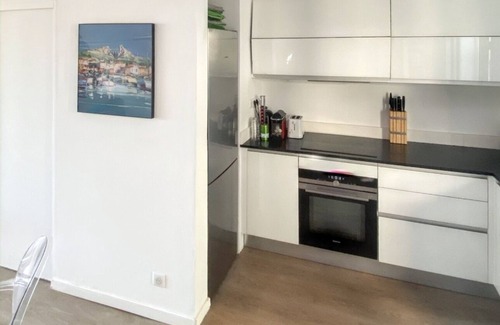 8th Arrondissement House | Homerez - House Calanques Marseille.