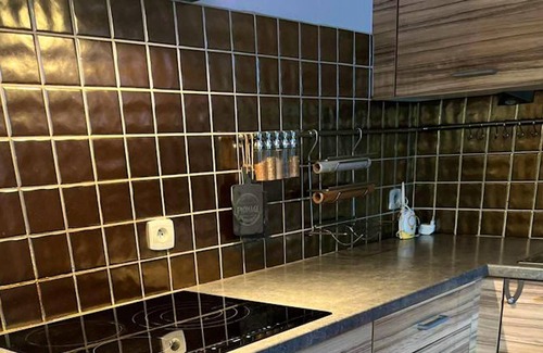 Fretoy-le-Chateau House | Homerez - House for 7 ppl. with jacuzzi, garden and terrace at Frétoy-le-Château