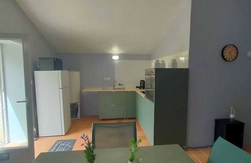 Villiers-le-Roux House | Homerez - House Villiers-le-Roux