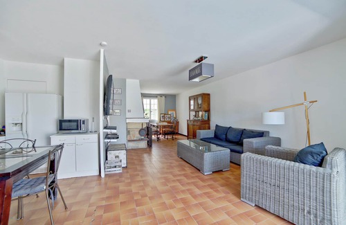 Mezzavia House | Homerez - House in Ajaccio with mountain views