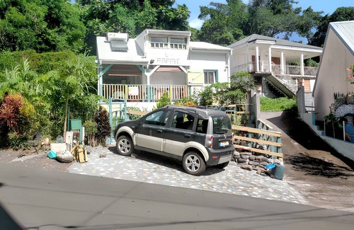 Trois-Rivieres House | Homerez - House in Trois-Rivières