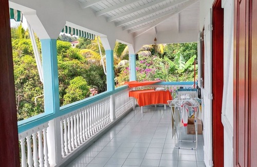 Saint-Claude House | Homerez - House St-Claude seaside