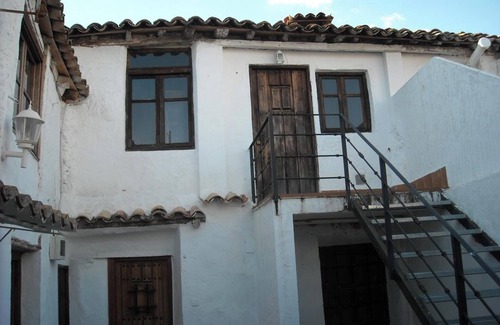 Valeria Apartment | Homerez - Modern Apartment in Valeria, View