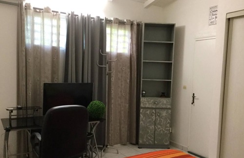 Pointe-a-Pitre House | Homerez - Nice house for 2 ppl. at Pointe-à-Pitre