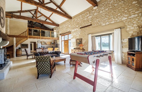 Sigoules Villa | Homerez - "Sigoulès villa with pool"