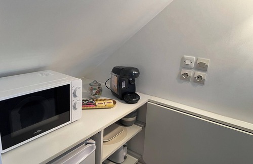 Nemours Apartment | Homerez - Studio Nemours - Parking