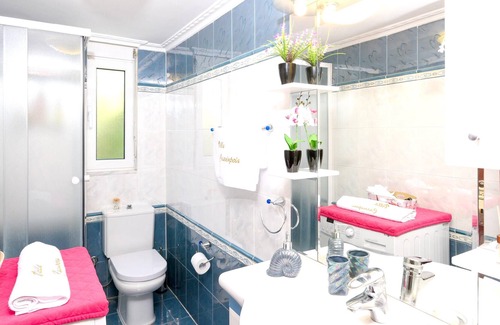 Kropia Villa | Homerez - Villa for 8 ppl. with swimming-pool, jacuzzi and garden at Kitsi