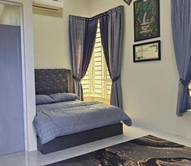 Keladong House | Homestay and roomstay Din 5555