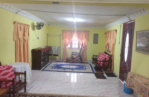 Kampung Padang Luas House | Homestay Che Mas