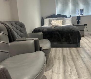 Leicester Apartment | HOMESTAY HAVEN