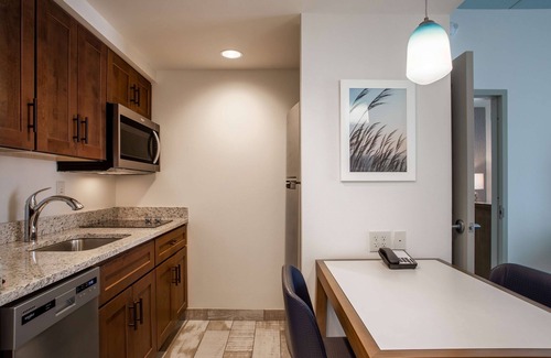 Myrtle Beach Hotel | Homewood Suites by Hilton Myrtle Beach Coastal Grand Mall