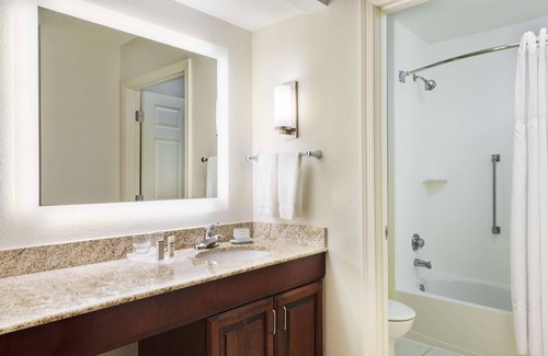 Mid City South Hotel | Homewood Suites by Hilton Baton Rouge