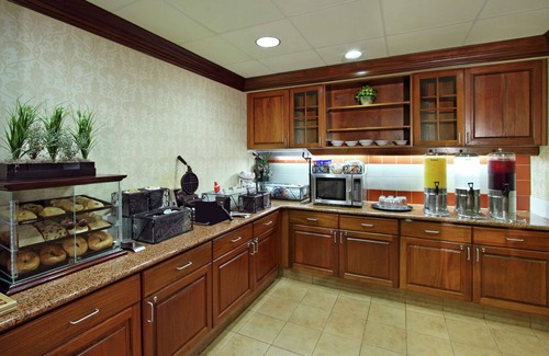 Greenbrier East Hotel | Homewood Suites by Hilton Chesapeake-Greenbrier