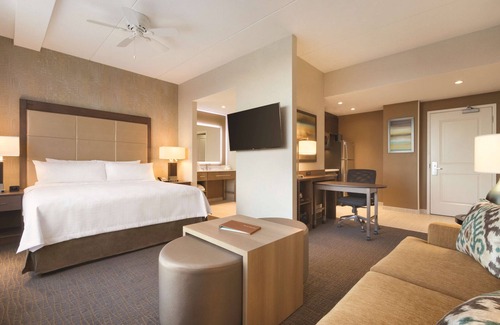 East Village Hotel | Homewood Suites by Hilton Calgary Downtown