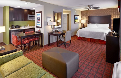 Calgary Hotel | Homewood Suites by Hilton Calgary-Airport, Alberta, Canada