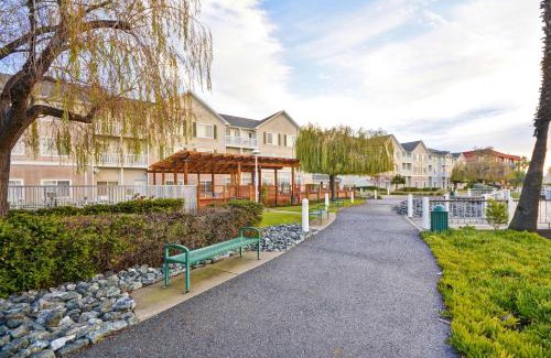 East Peralta Hotel | Homewood Suites by Hilton - Oakland Waterfront