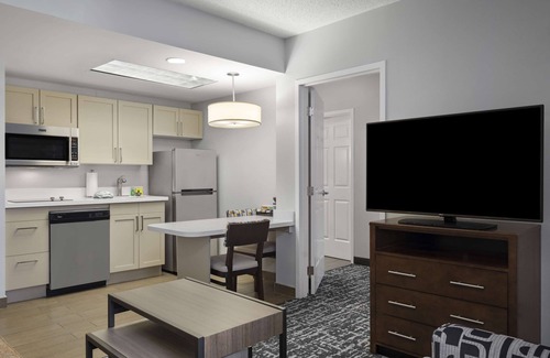 Northeast Columbus Hotel | Homewood Suites by Hilton Columbus/Airport