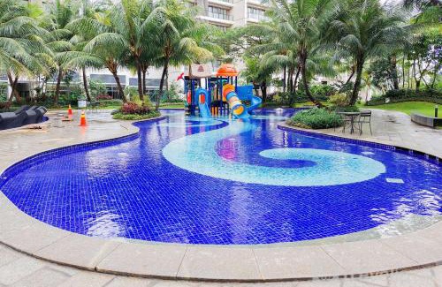 Bumi Serpong Damai Apartment | Homey and Spacious 3BR at Sky House BSD Apartment By Travelio