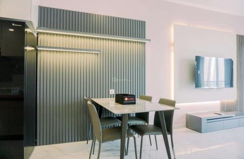 Bumi Serpong Damai Apartment | Homey and Spacious 3BR at Sky House BSD Apartment By Travelio