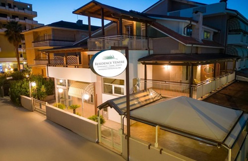 Alba Adriatica Apartment | Homiday - Residence Venere, Interior 7