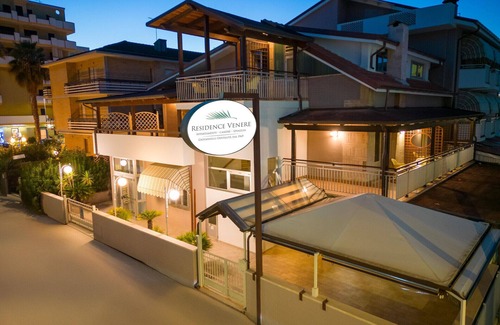 Alba Adriatica Apartment | Homiday - Residence Venere, Interior 9