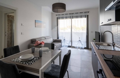 Pineto Apartment | Homiday - Waterfront, Interno 16