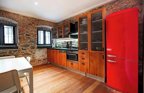 Taksim Apartment | Homie Suites | Beyoğlu | Duplex Apt. w Garden #TE1