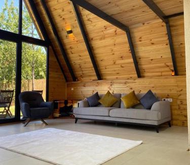 Sirinsulhiye Ski Chalet | Honey Bungalow Kartepe - With Hot Pool