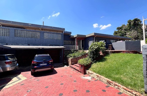 Greater Johannesburg Metropolitan Area Apartment | Honey Hills Excellence Resorts D