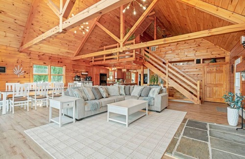 Mattawana Cabin | Honeygrove Hideaway