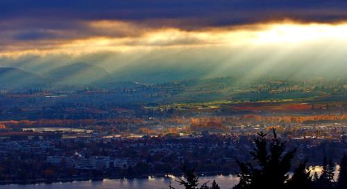 West Kelowna Estates Bed & Breakfast | Honeymoon Suite