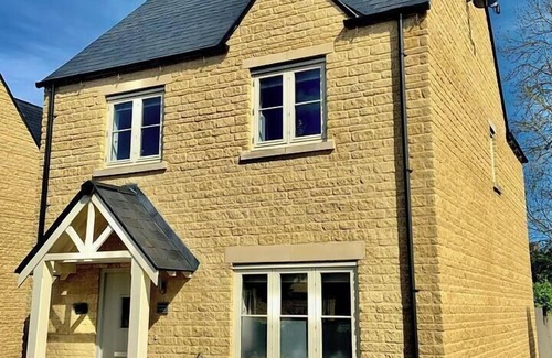 Bourton House | Honeystone Cottage sleeps 8 - Bourton on the Water