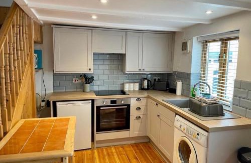 Mousehole House | Honeysuckle Cottage by The Sea