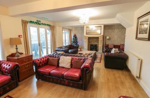 Reighton House | Honeysuckle