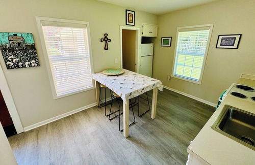 Cleveland House | Honnoll's High Cotton Guesthouse