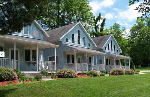 Poynette House | Hookers Resort Cabin Home 1