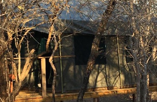 Marloth Park Bed & Breakfast | Hooves and Paws Safari Bush Camp