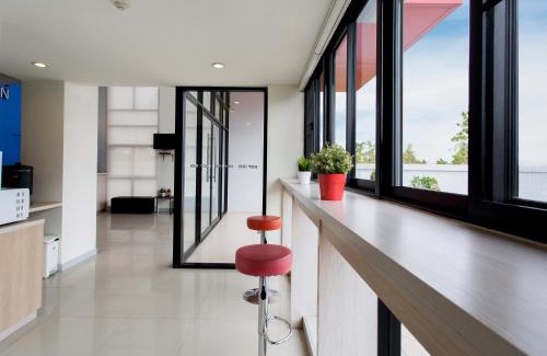Trang Hotel | Hop Inn Trang