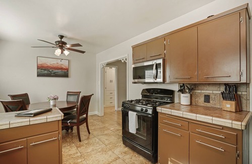 Lodi House | Hop Skip & a Jump | Close to It All! Dog Friendly, 9-Minute Walk to Lodi Lake!