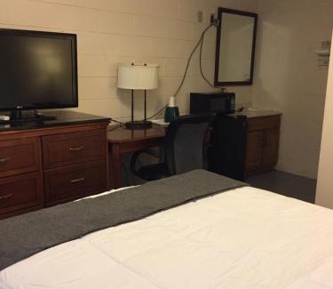 Lenox Hotel | Hope Inn