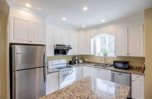 Regional District of Nanaimo House | Hope's Happy Suite beautiful ocean views