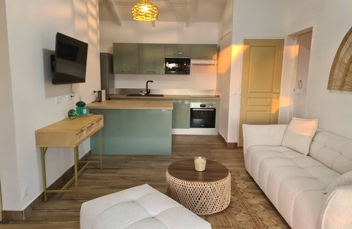 Saint-Claude Villa | Horizon Lodges : l' Élégance Tropicale. Villa 2 Chambres et 2 Bungalows