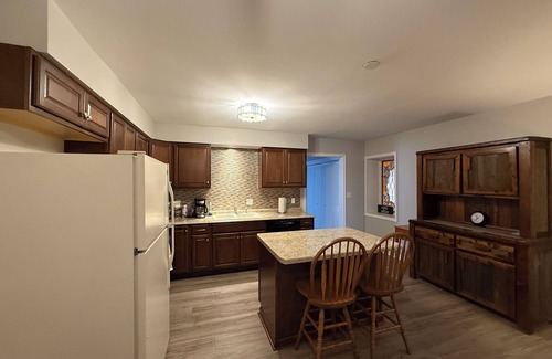 Lake Geneva House | Horse lovers paradise with 2 bedrooms and WiFi, AC in Lake Geneva