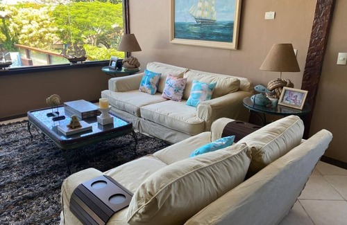 Village da Ferradura House | Horseshoe Mansion