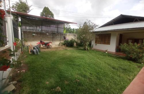 Oxapampa Hotel | Hospedaje Pinky Lodge